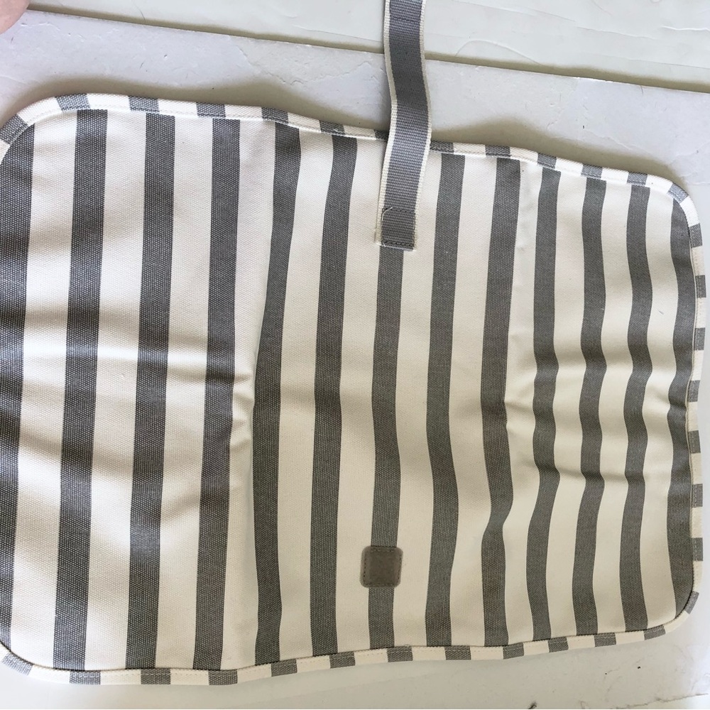 NWOT Pottery Barn Diaper Bag W/Changing Pad - Picture 12 of 16